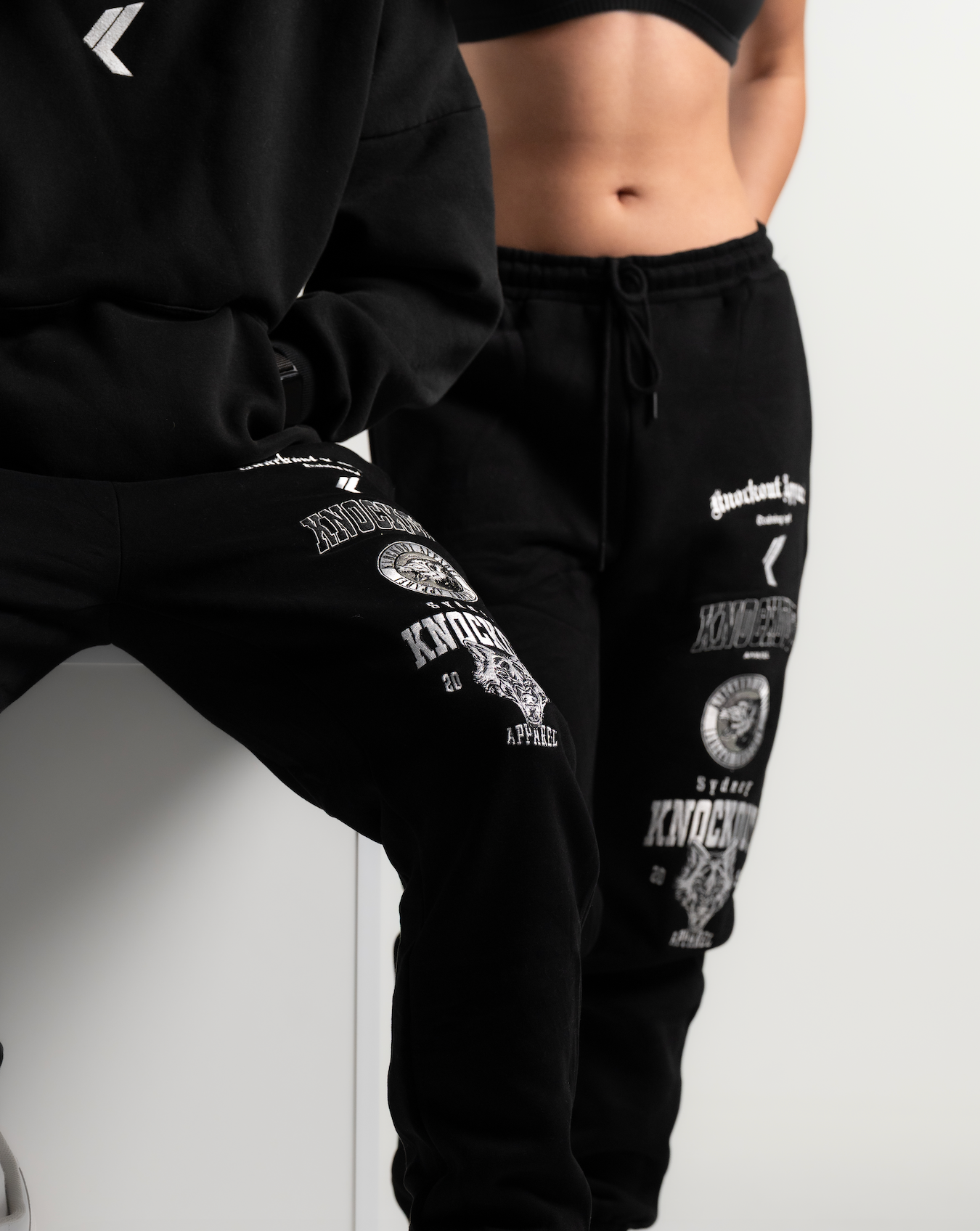ICON trackpants - Black