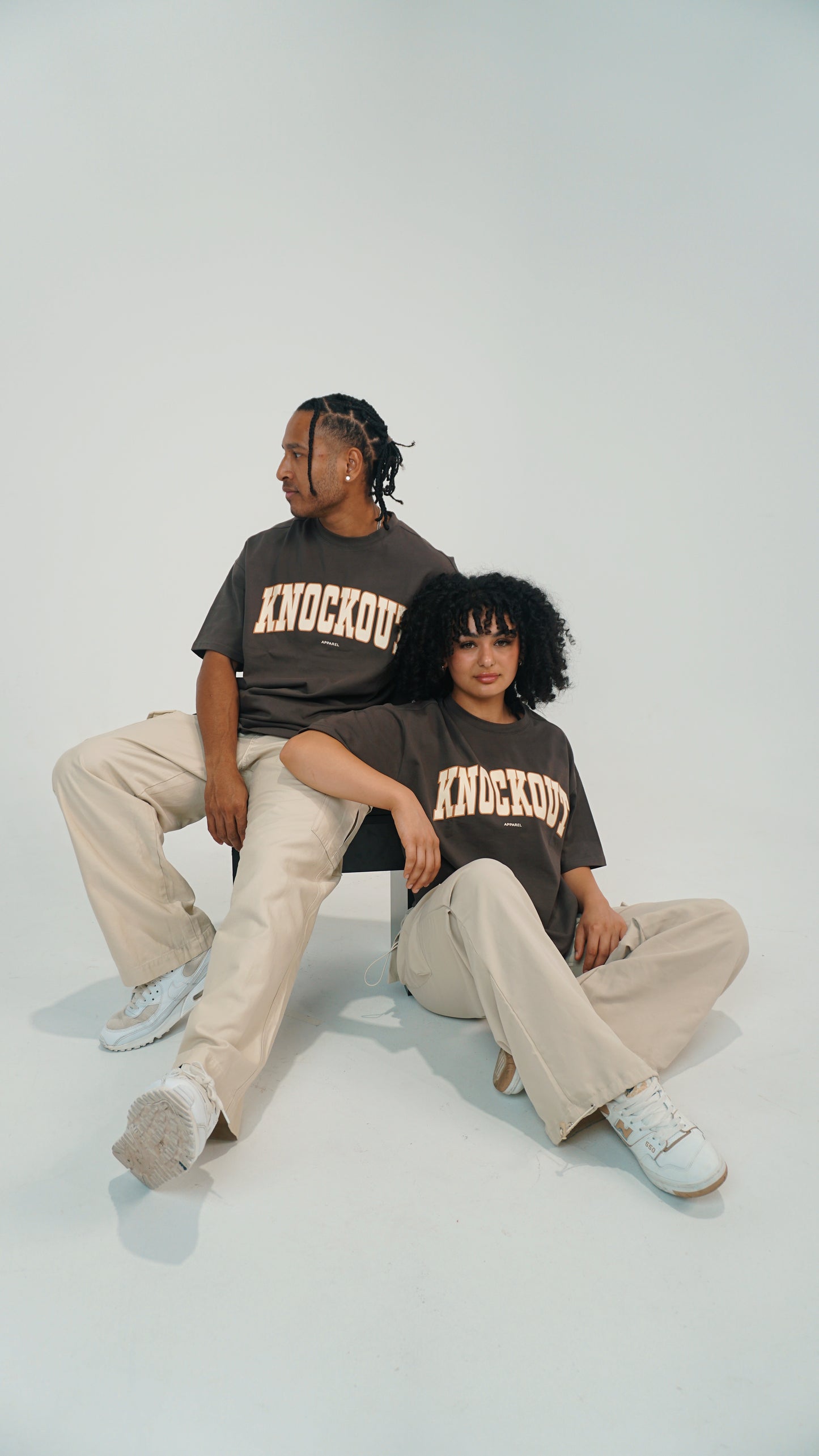 Oversize College Tee V2 - BROWN/CREAM