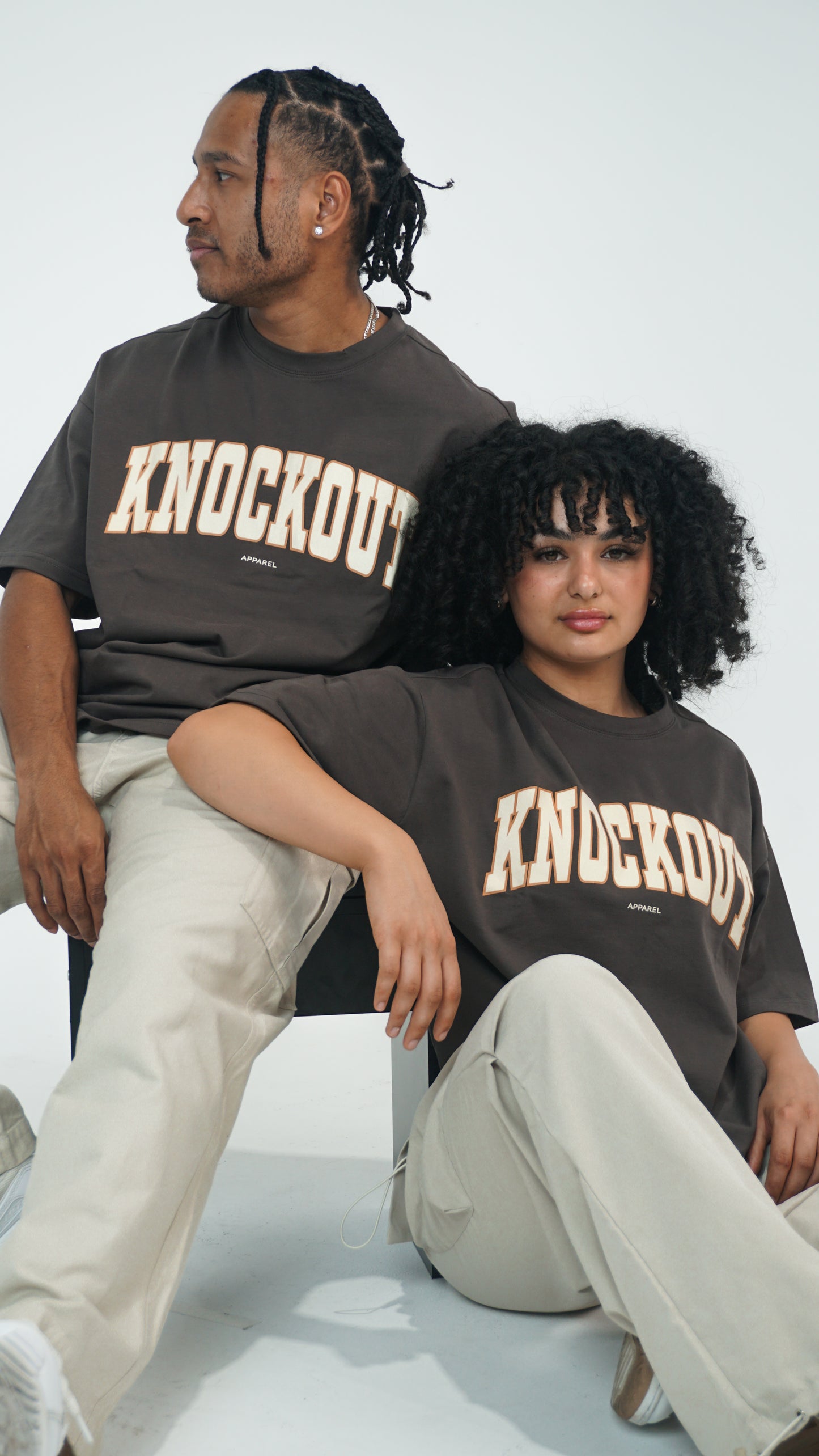 Oversize College Tee V2 - BROWN/CREAM