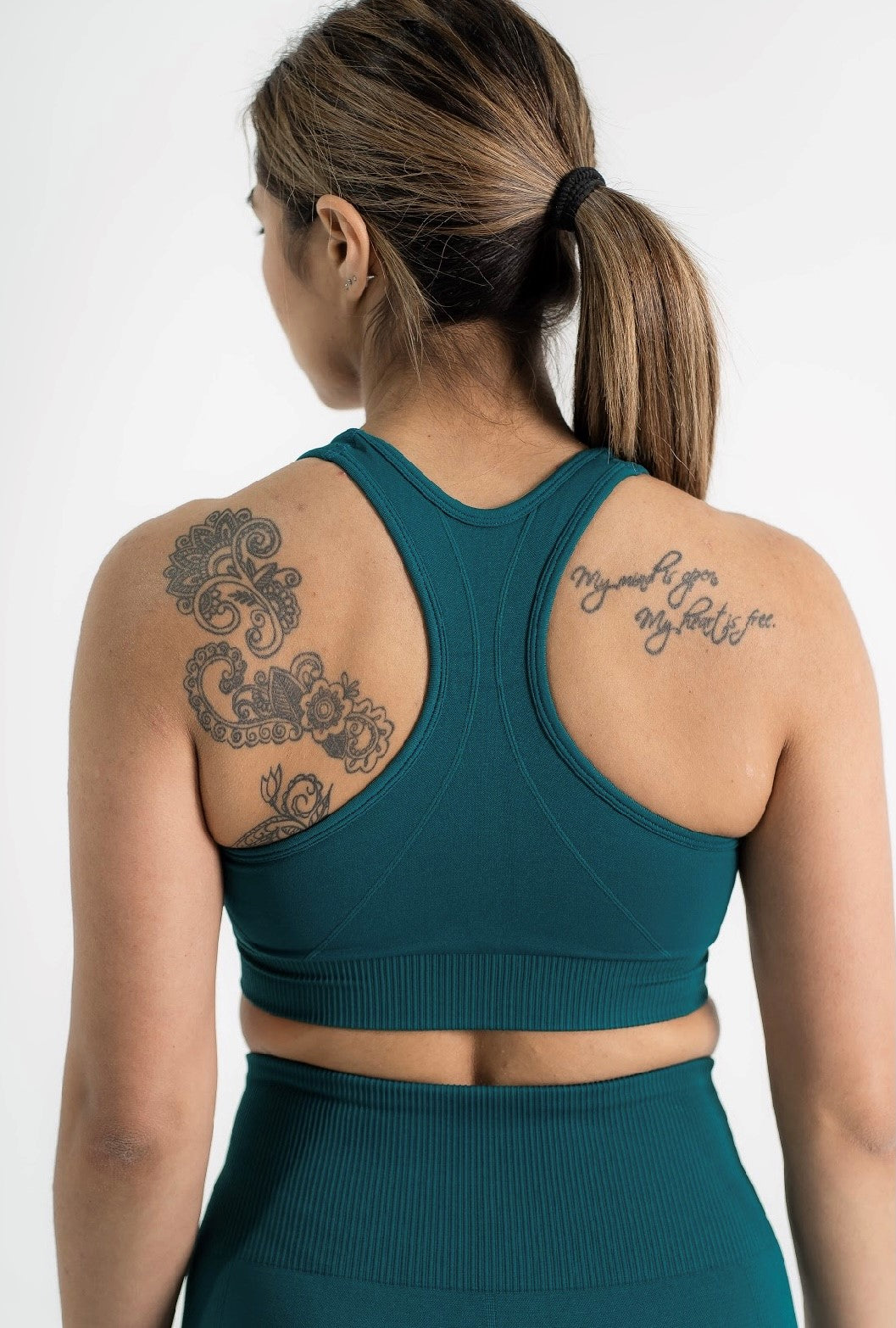 SEAMLESS 2.0 Racer crop TEAL