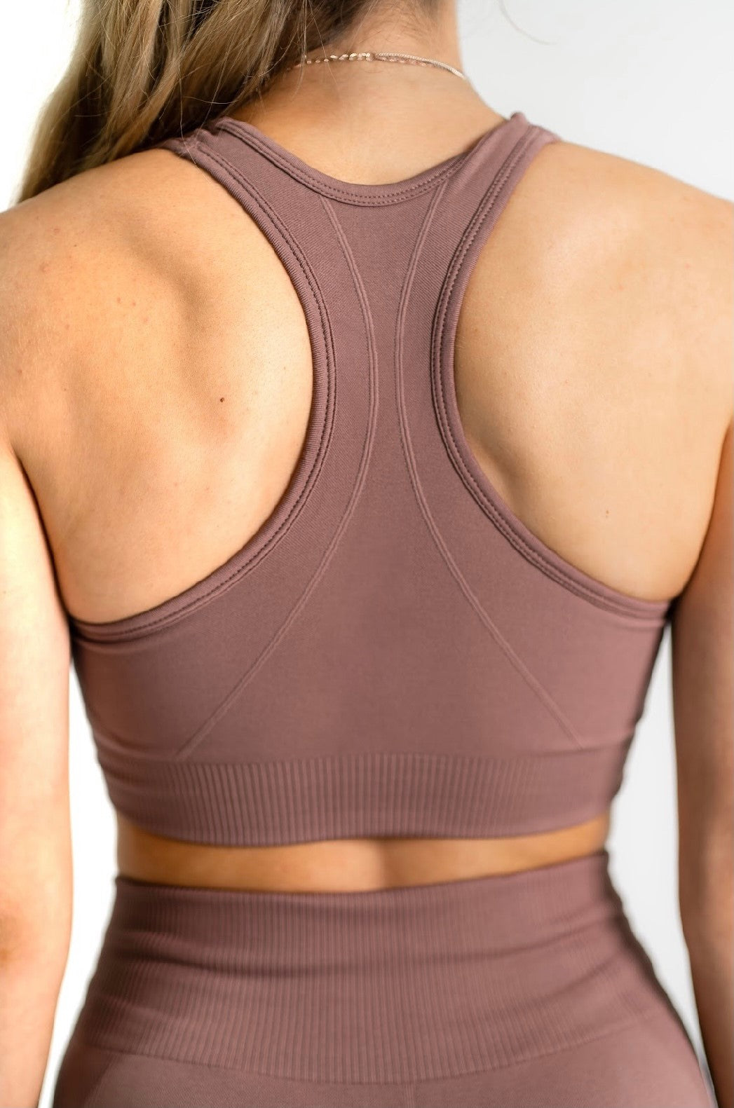 SEAMLESS 2.0 Racer crop TAN