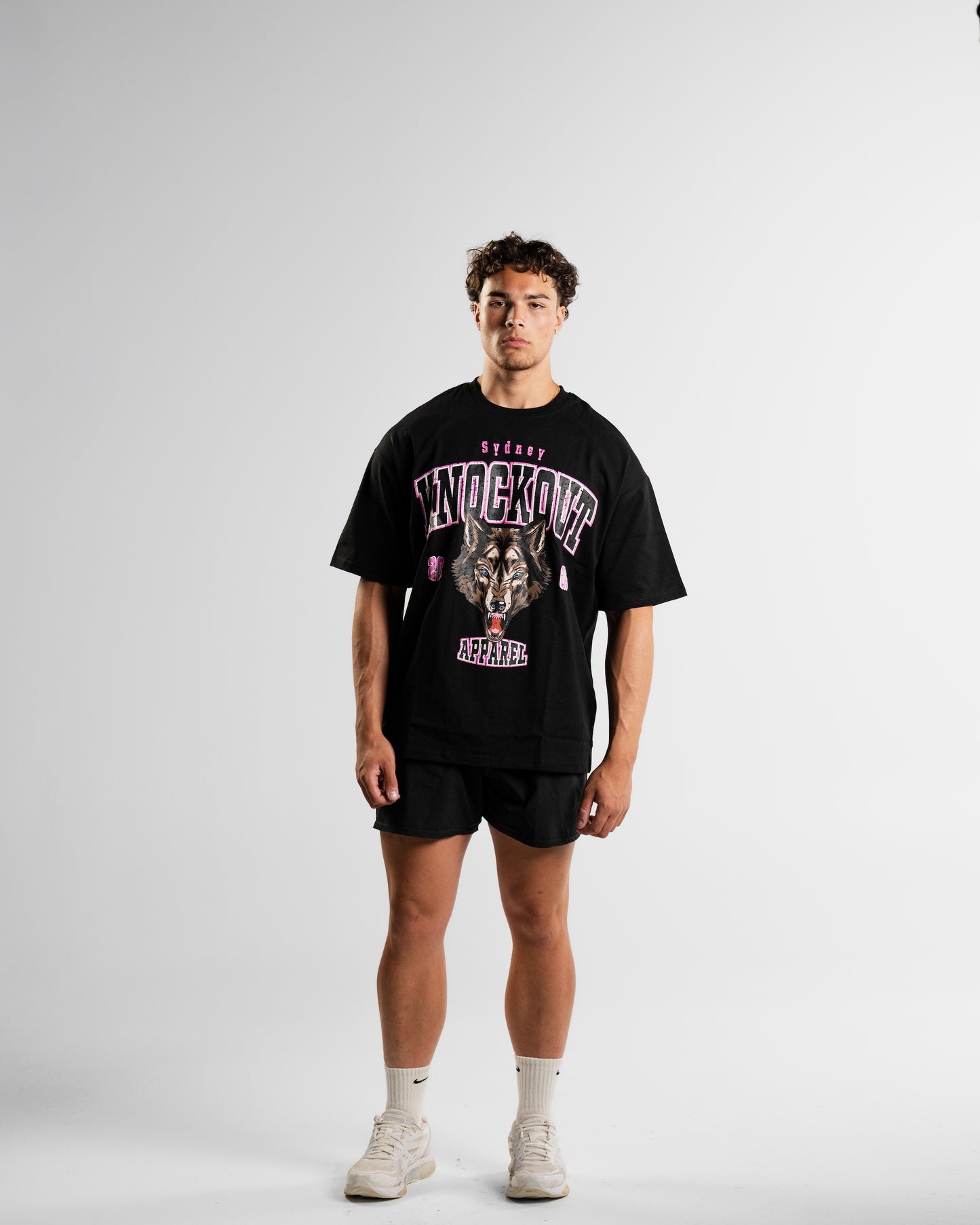 Vintage Wolf - Black/Pink