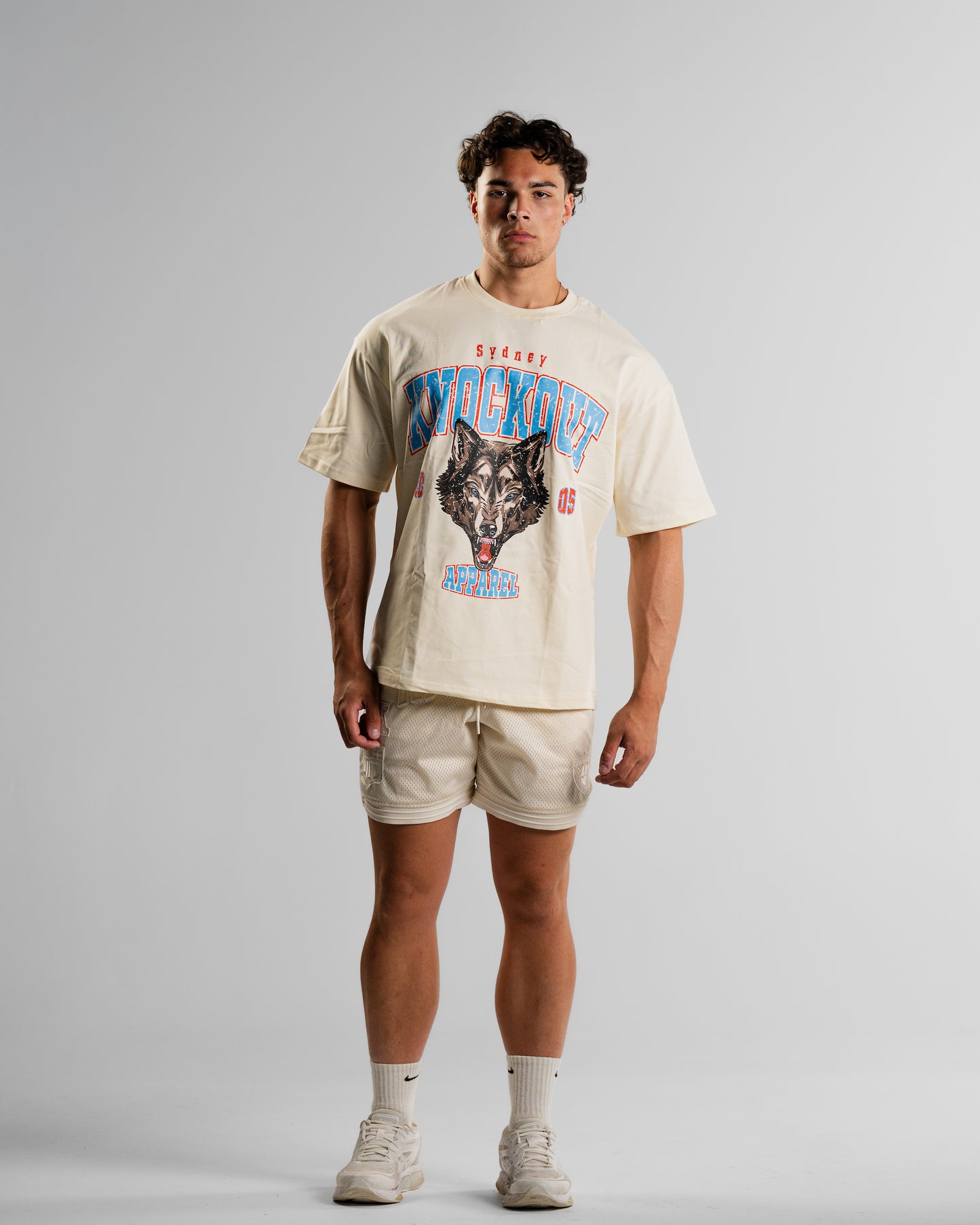 Vintage Wolf - Cream/Blue