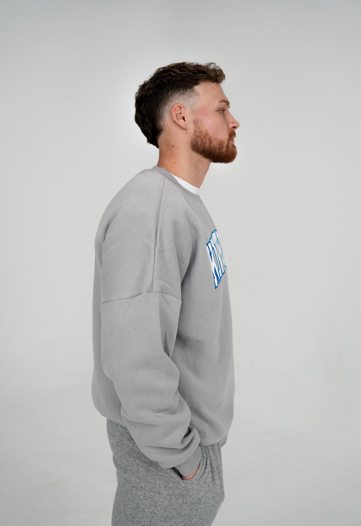 COLLEGE CREWNECK - GREY/BLUE