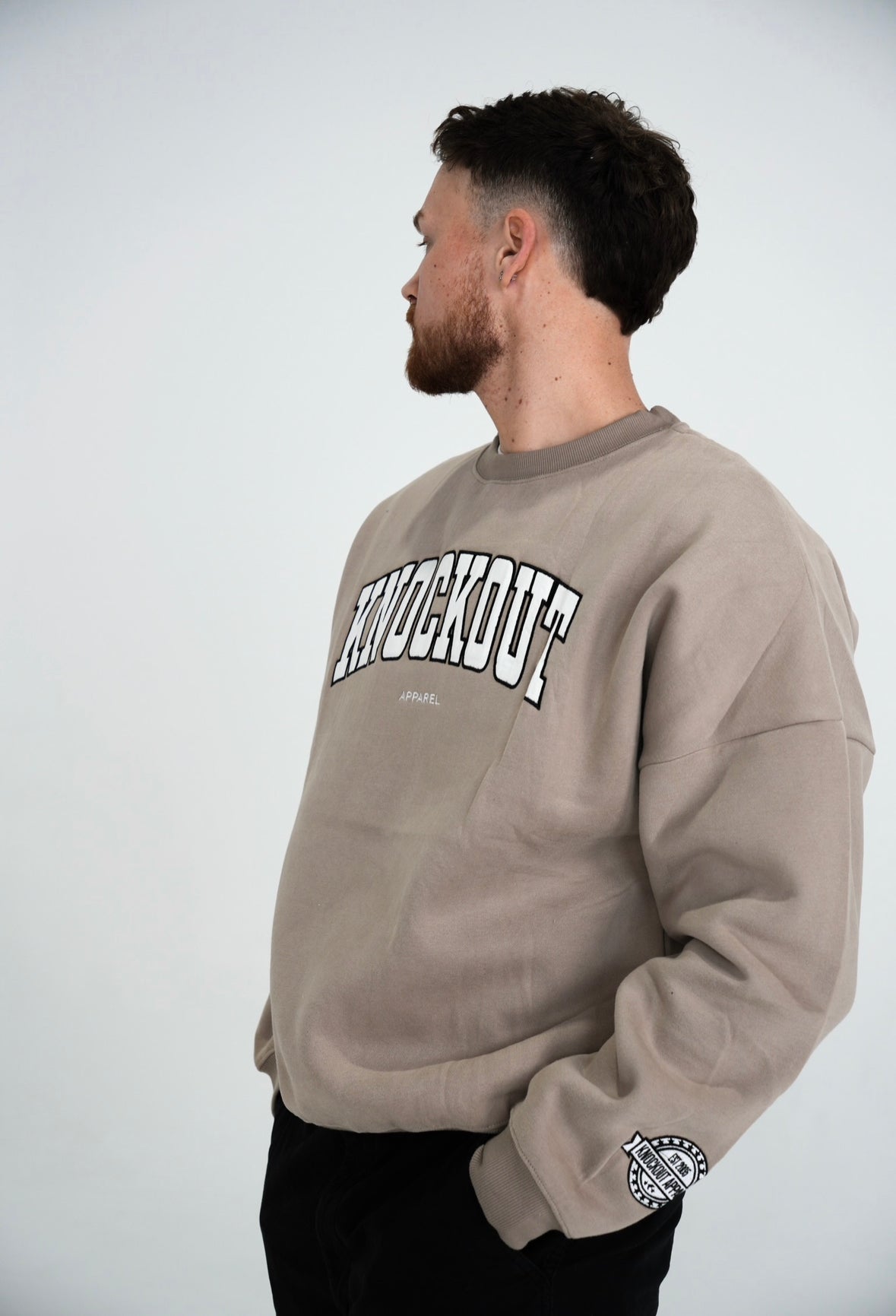 COLLEGE CREWNECK - BEIGE/WHITE